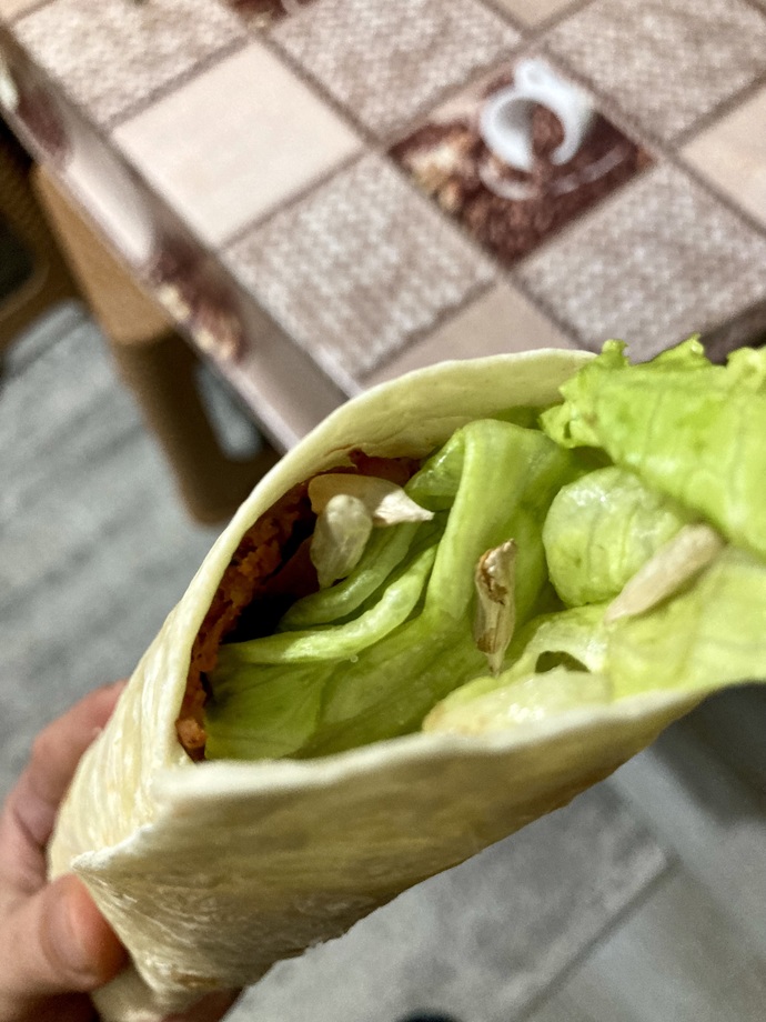 Çiğ köfte dürümün içine çekirdek konur mu 🤔?