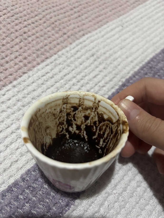 Falıma bakar mısınız rica etsemm?
