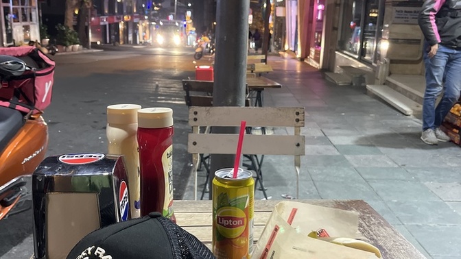 Gece gece yemek, yemek zararlı mı gerçekten?