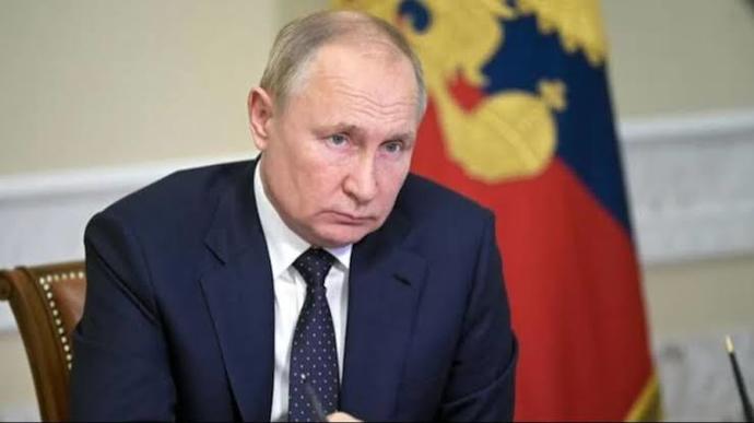 Putin günümüzdeki en büyük lider değil mi ya :) ?