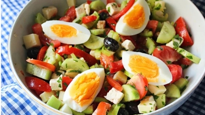 Kahvaltıda salata yer misiniz?