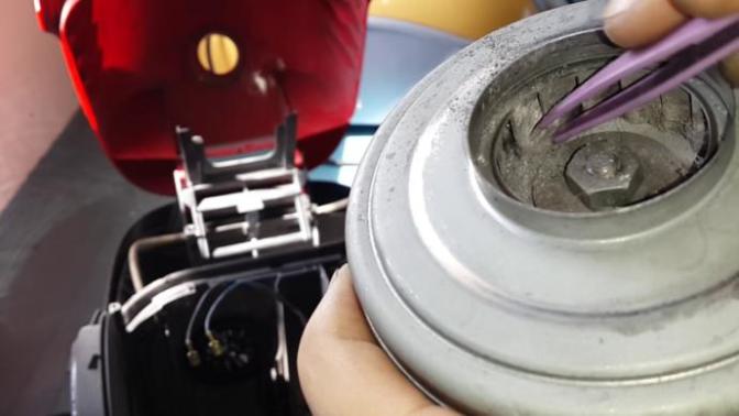 Elektrikli süpürge motoru yandı, ne yapabilirim?