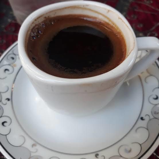 Manitaya evde kalan son kahve ile yaptığım kahve köpüksüz oldu sizce benden ayrılır mı?