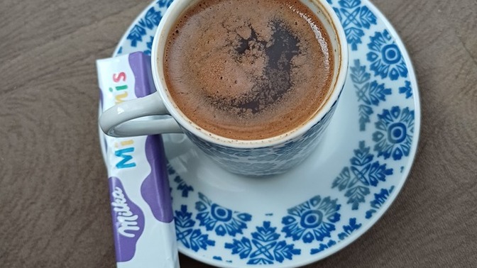 Kahveme kimler eşlik etmek istiyor?