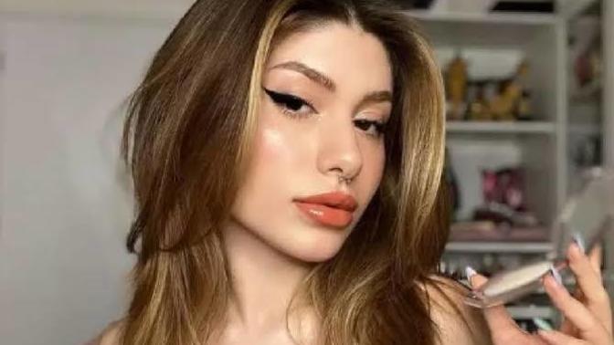 Cilt sırrını öğrenmek istediğiniz bir ünlü ya influencer var mı?