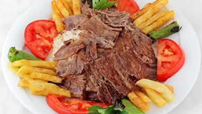 Pilav üstü et dönerin olduğu yerde İskender yer misiniz?