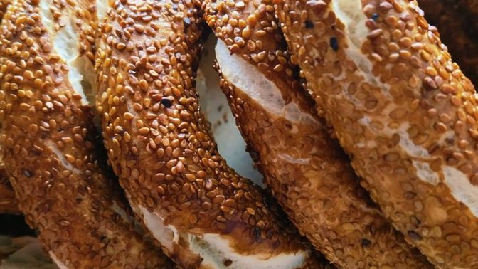 Bi karar verin artık simit mi gevrek mi🙄?