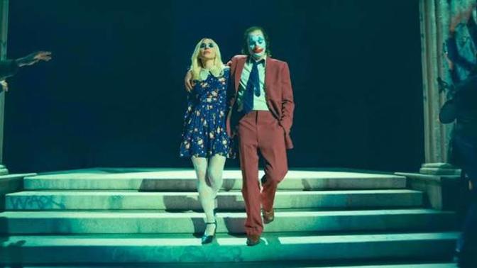 @yeterhayeterhayat ile siteden kiminle Joker izlemeye sinemaya gidiyorsun seçelim mi?