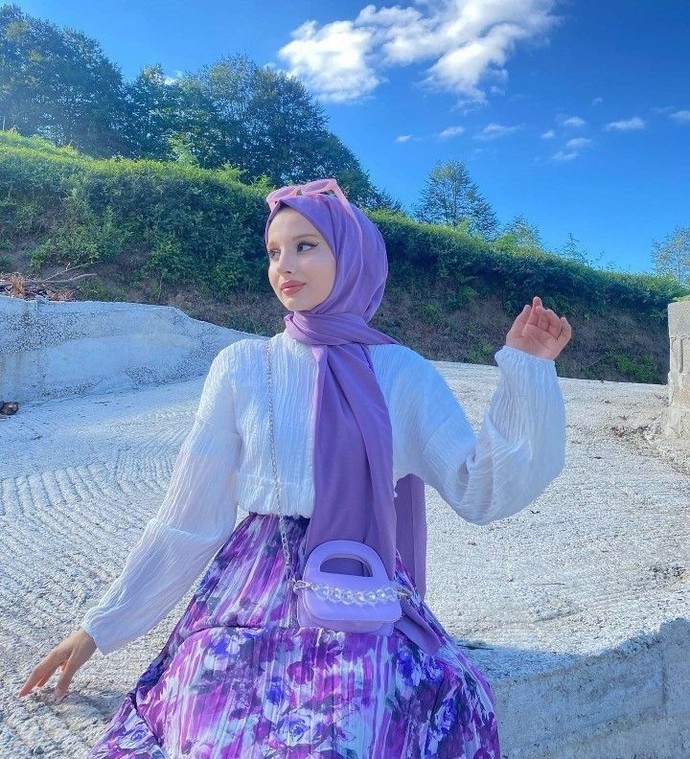 Bazı tesettürlü kızlar neden porselen makyajı yapıyorlar?