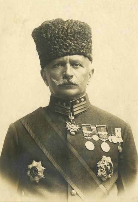 Peygamberimin gömülmüş olduğu toprakları abdestsiz kafirlere teslim etmem. diyen Fahrettin Paşayı neden kimse bilmiyor?