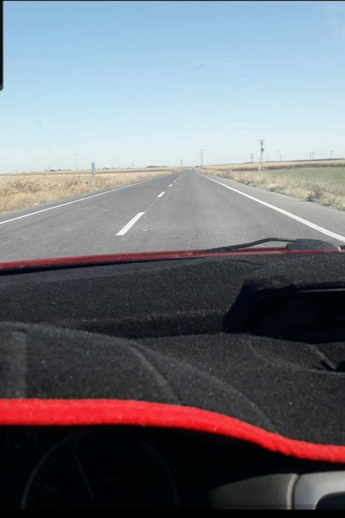 İlerde mutlu olacan demişlerdi. daha ne kadar gidecem acaba yol bitti 🤭🤭🤭?