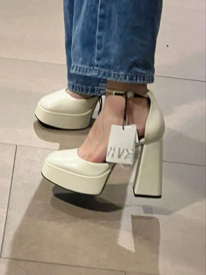 Moda olsa da herkesin üzerinde görsek dediğiniz takı/giysi hangisi?