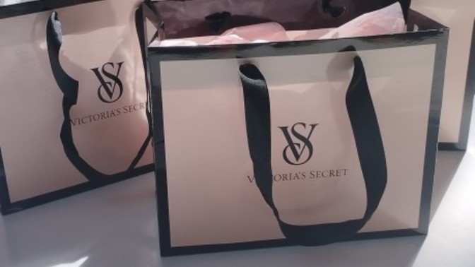 Victoria's Secret'ın en güzel kokusu hangisi?