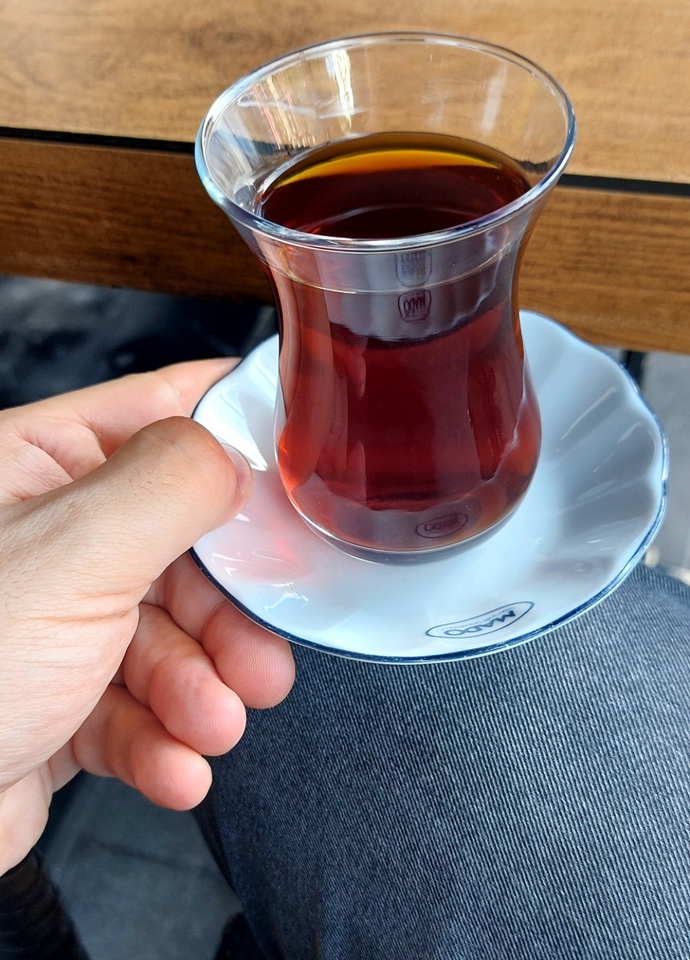 Sıcakta çay içmek kekoluk mudur?