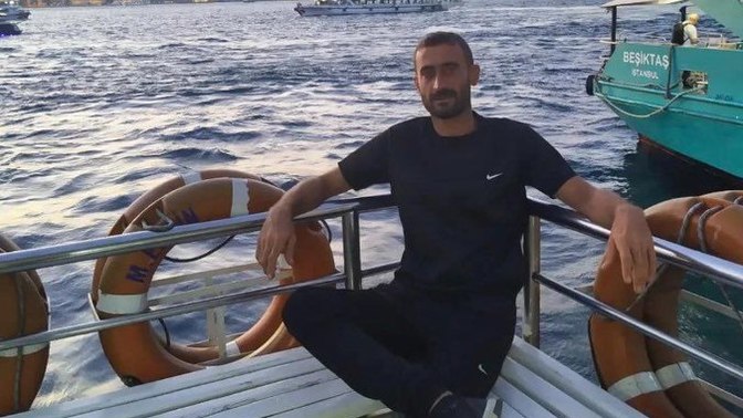 Beyoğlu’nda kadını yere yatırıp taciz eden Semir Tarhan’nın paylaşımları, pes dedirtti, ne düşünüyorsunuz?
