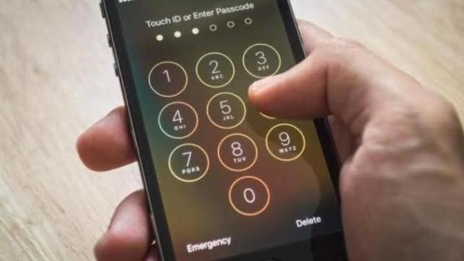 Bi karşı cinsin telefonunda açılış şifresi yok ise ne düşünürsünüz?