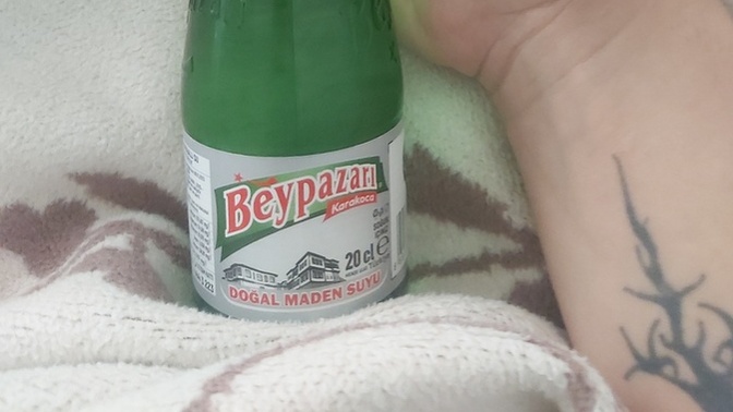 Aç karna maden suyu içer misiniz?