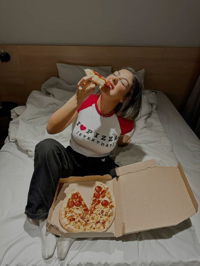 Gece gece pizza yenir mi?