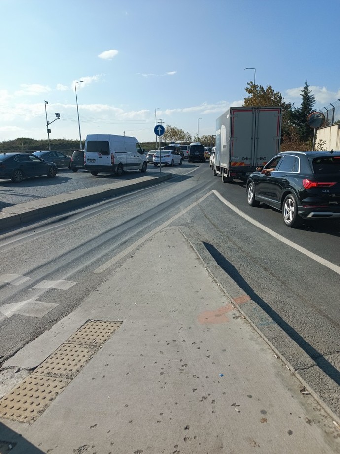 Neden büyükşehirlerde trafik yoğun olur?