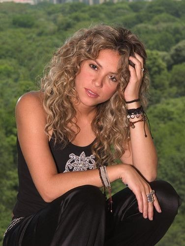 Size shakira şarkısı önereyim mi?