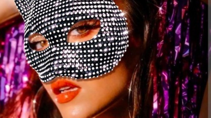 Maske takmak seksi mi?