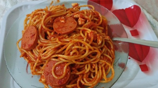 Gece gece spagetti yapıp kilo alayım mı? Değer mi?