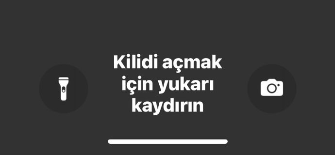 İos 18 ile kilidi açmak için yukarı kaydırın ibaresi veya yazısı geri geldimi?