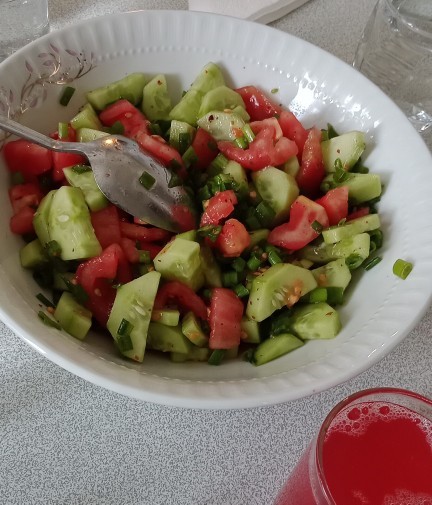 Sizce salatam nasıl gözüküyor size salata yapsam yer miydiniz?