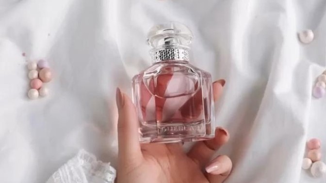 Parfüm alırken son kullanma tarihine dikkat eder misiniz?