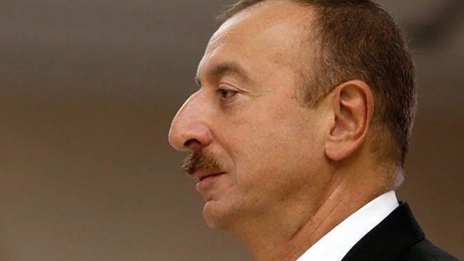 Azeriler hep büyük burunlu değil mi?