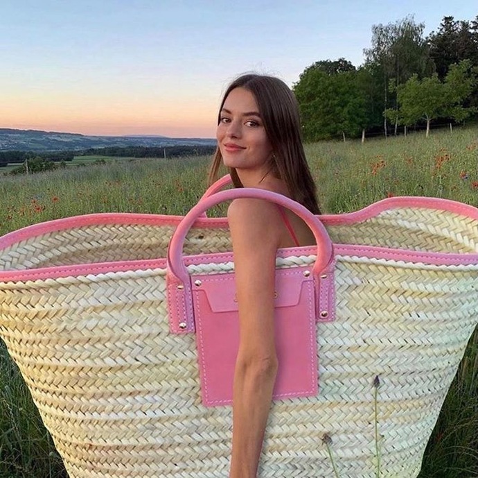 Tatile gittiğinizde yanınıza az eşya mı çok eşya mı alırsınız?
