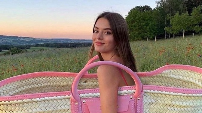 Tatile gittiğinizde yanınıza az eşya mı çok eşya mı alırsınız?