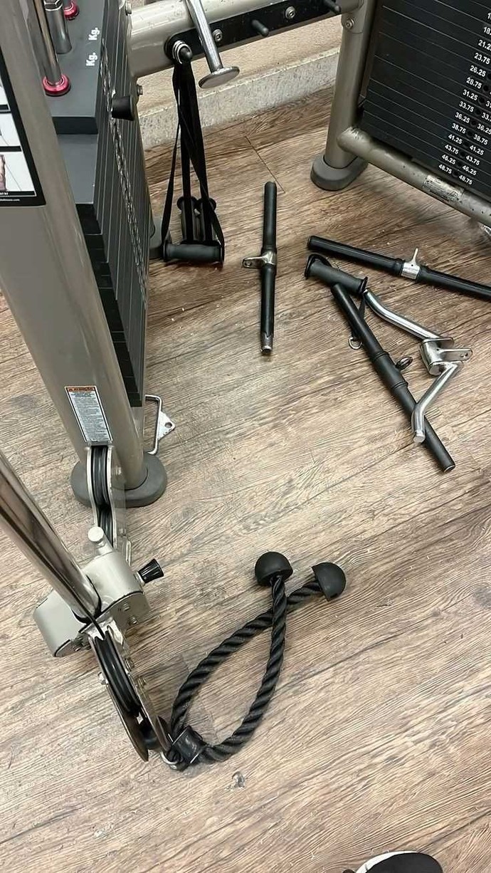 Spor salonuna başlama nedeniniz neydi?