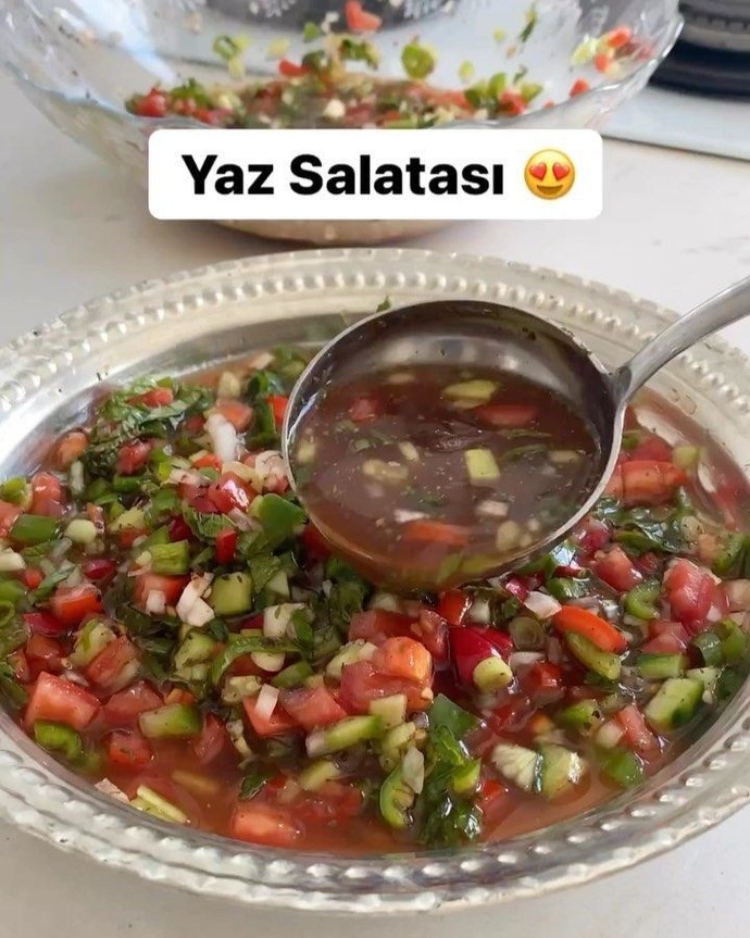 Salatanın suyuna siz de ekmek bandırıyor musunuz?