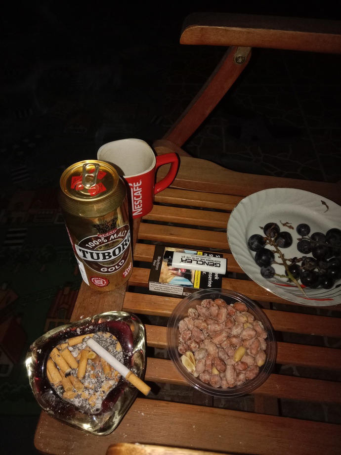 Bu hayat dert çekecek kadar kısa mıdır?