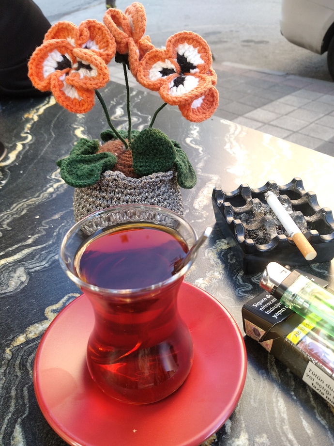 Aylardan Ekim ben yine tekim diyenlerden misiniz?