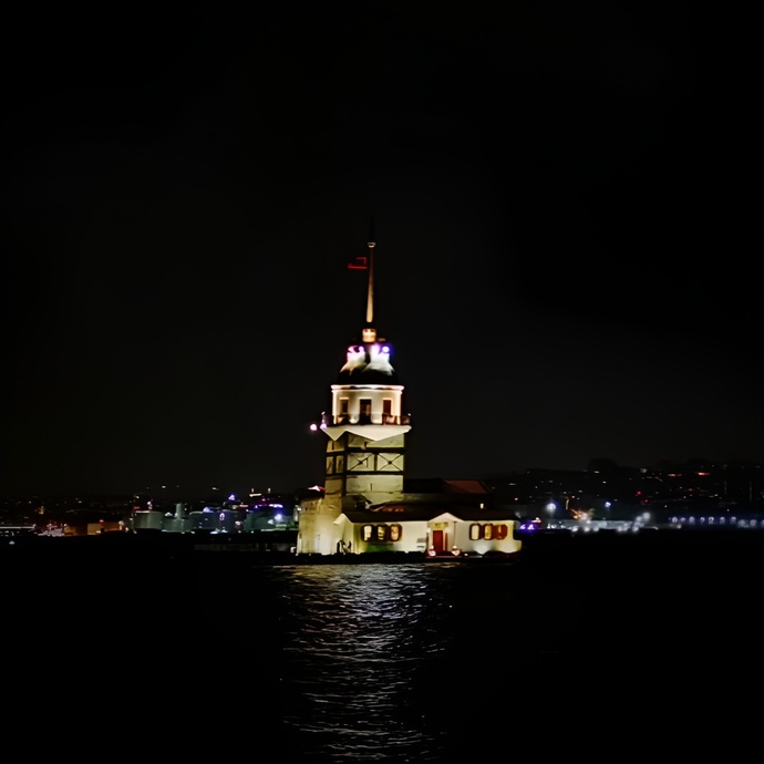 Hangisini daha çok seviyorsunuz; Kız Kulesi mi, Galata Kulesi mi?