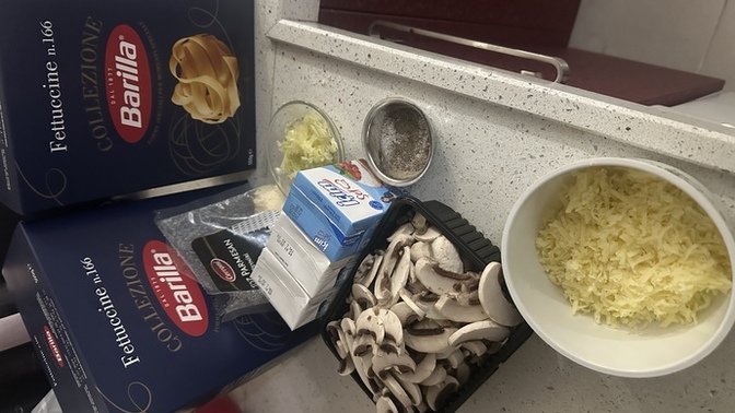 Bugün de Fettuccine Alfredo yapıyorum?