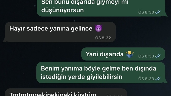 Arkadaşlarınızın giyimine karışır mısınız , kıskanır mısınız?