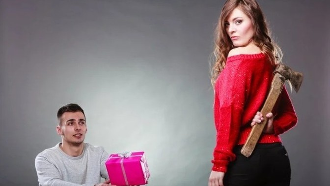 Diyelim ki sevgiliniz yerine başka biriyle sevgilisiniz ve şu anki sevgilinizle tanıştınız, aldatır mıydınız?