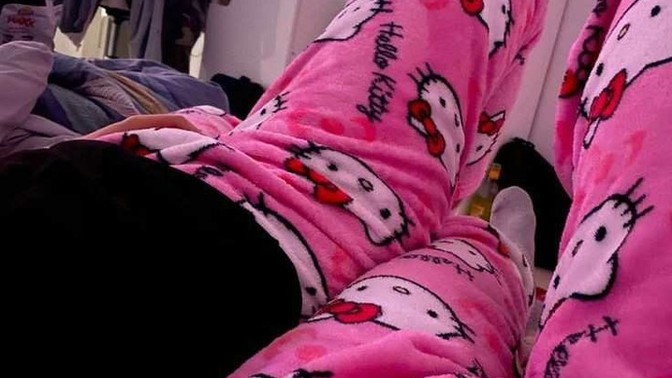 Sevgiliniz ile hello kitty pijaması giyip uyurmusunuz?
