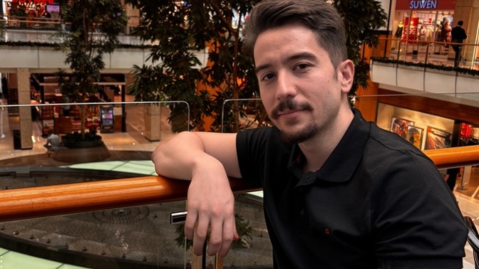 Bu iki fotodan hangisi İnstaya atılıp profil fotosu yapılır 🤔?