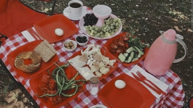 Sabah uyandığında ilk düşündüğün şey ne oluyor?
