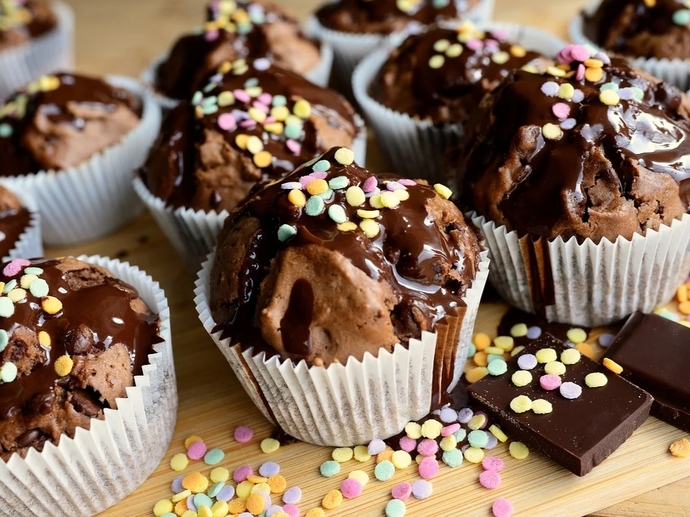 Dünya Tatlı Gününe yakışır bir soru/anket gelsin miii, favori tatlı malzemeniz hangisiii 💓😋👌?