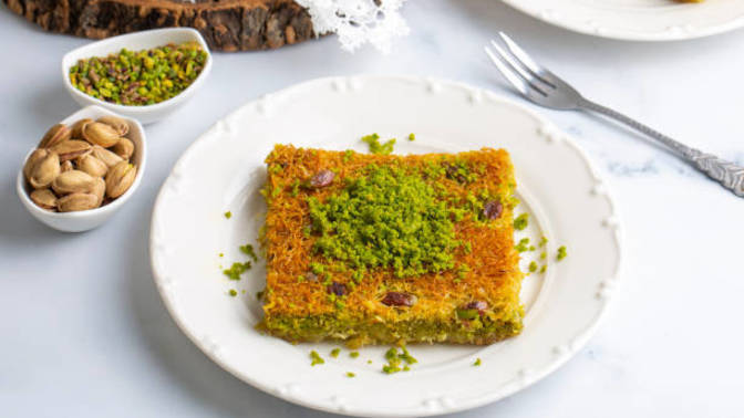 Dünya Tatlı Gününe yakışır bir soru/anket gelsin miii, favori tatlı malzemeniz hangisiii 💓😋👌?