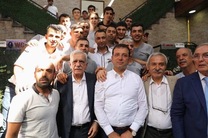 Ekrem imamoğlu hakkında ne düşünüyorsunuz?