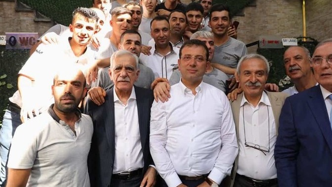 Ekrem imamoğlu hakkında ne düşünüyorsunuz?