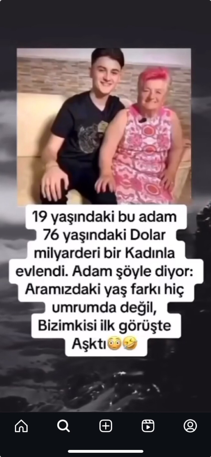 Bir birlerine sima olarak benziyorlar da🙄