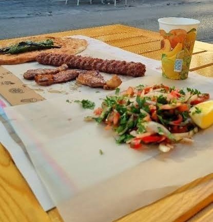 Salaş yerlerde yemek yemeyi sever misiniz?