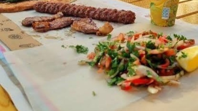Salaş yerlerde yemek yemeyi sever misiniz?